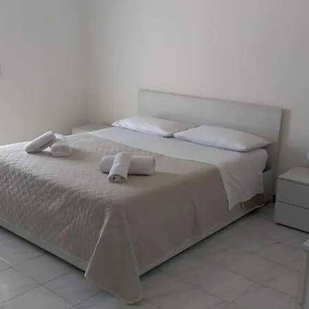 Casa Latiini B Apartmán Aprilia